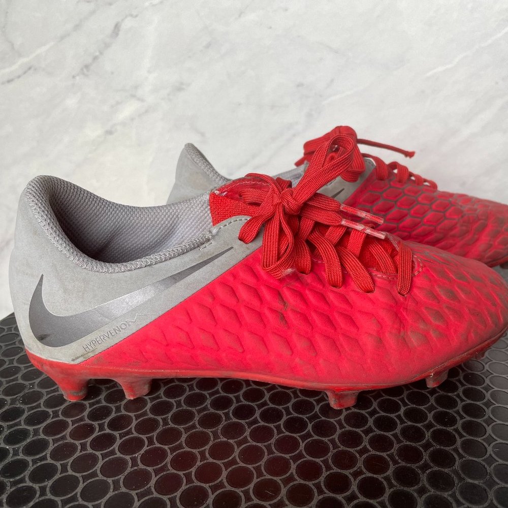 Nike Hypervenom Soccer Shoes, Kids Size 2.5